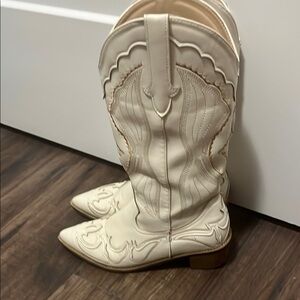Cream Western-Style Women's Boots Coachella